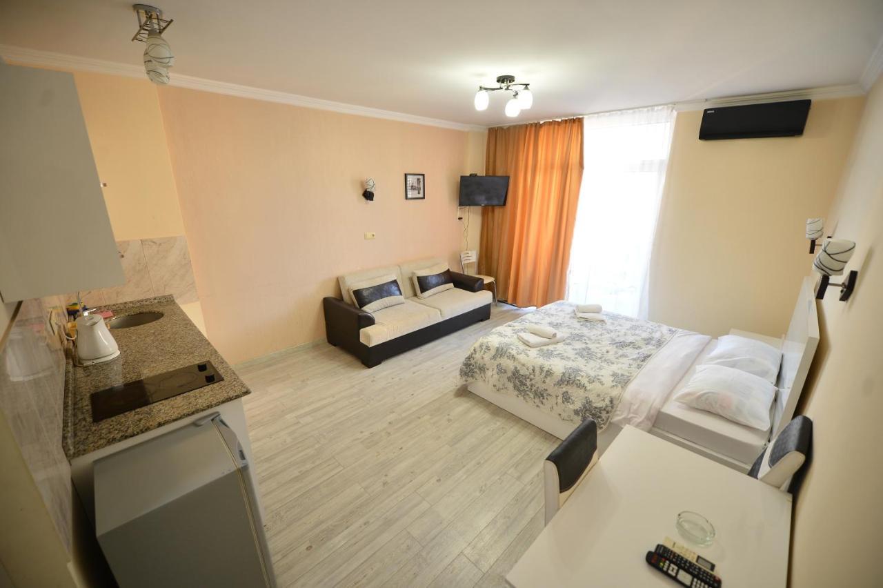 Orbi Batumi Apart Hotel Sea View ภายนอก รูปภาพ
