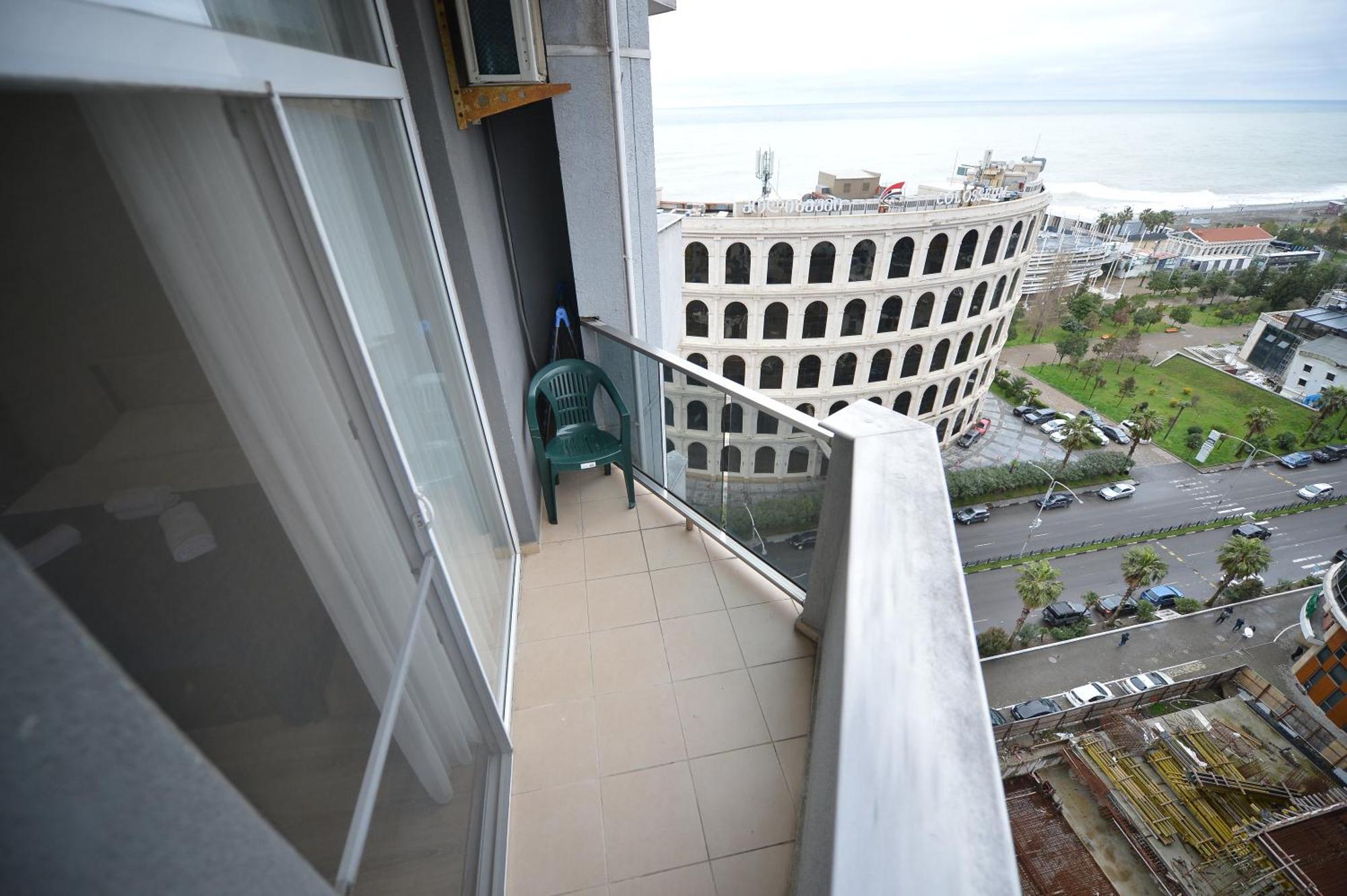Orbi Batumi Apart Hotel Sea View ภายนอก รูปภาพ